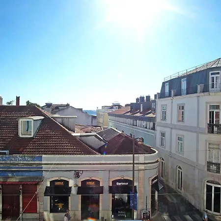 Dpj Comfort & Light In Downtown! With A Stunning View! Апартаменти