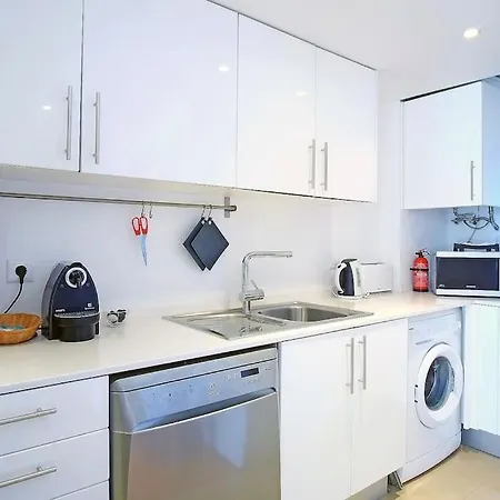 Apartment Dpj Romantic Jardim - Lift! - Pr.real/bairro Alto! Lisbon