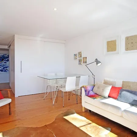 Dpj Comfort & Light In Downtown! With A Stunning View! * Lisboa